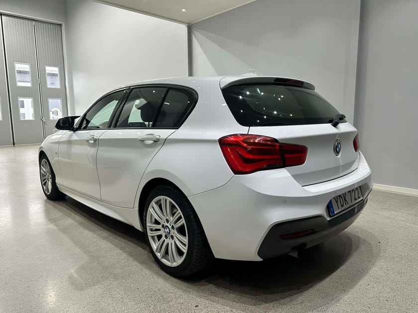 Bild 5 av BMW 118i l M-Sport l Facelift l Alcantara l
