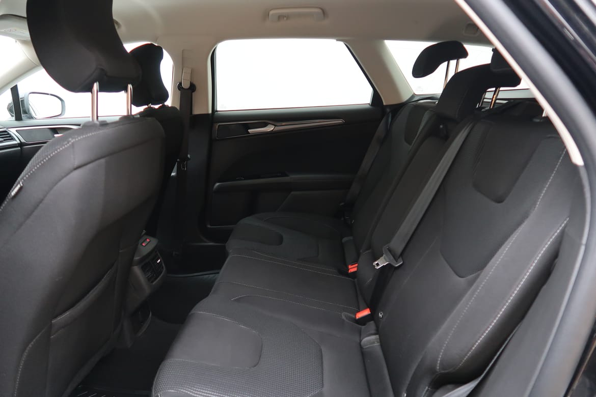 Ford Mondeo 2021 - miniatyr 6