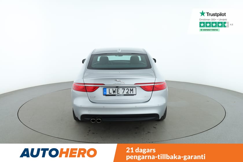 Bild 4 av Jaguar XF 20d R-Sport / Värmare, CarPlay, Backkamera