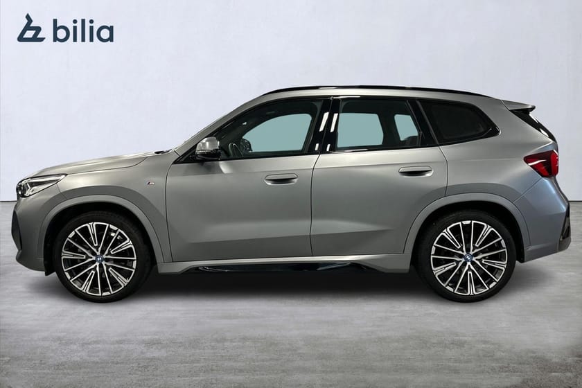 Bild 3 av BMW iX1 xDrive30 xDrive 30 M-Sport | Drag | H&K | Aktiv farth. | 20"