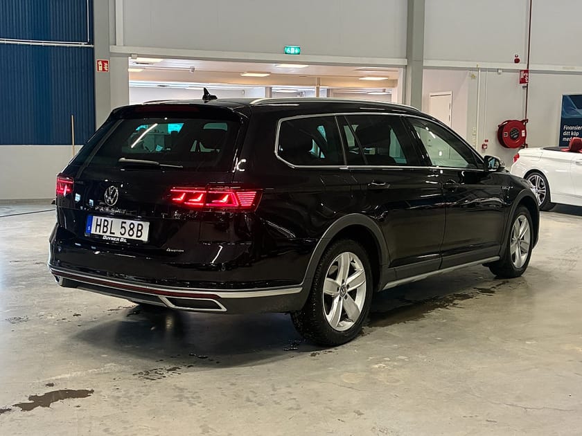 Bild 3 av Volkswagen Passat Alltrack 2.0 TDI Aut 4Motion | Cockpit |Drag | Värmare
