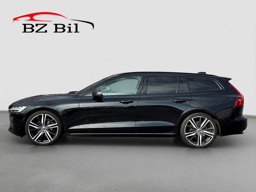 Bild 2 av Volvo V60 B4 R Design Pano Drag H/K Carplay Värmare