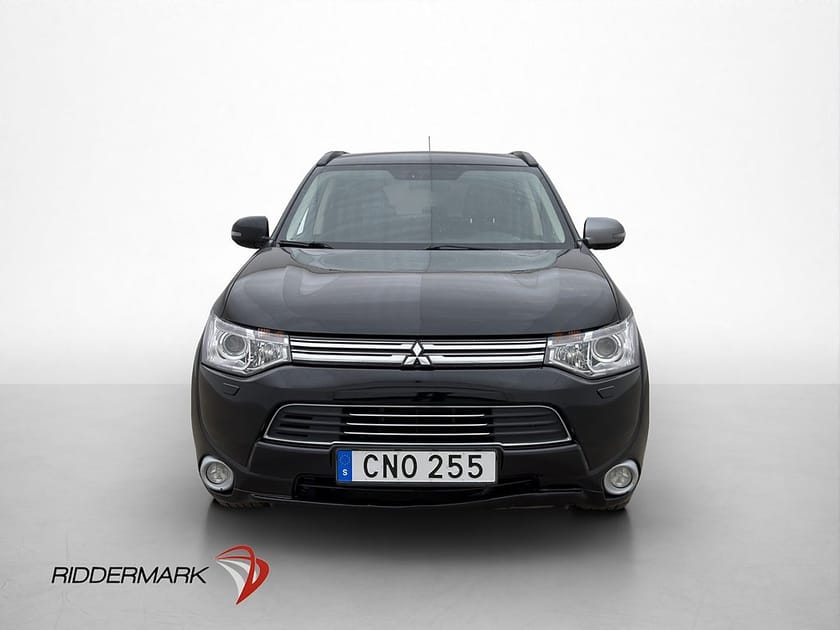 Bild 2 av Mitsubishi Outlander PHEV CVT 4WD Business Kamera Navi Skinn