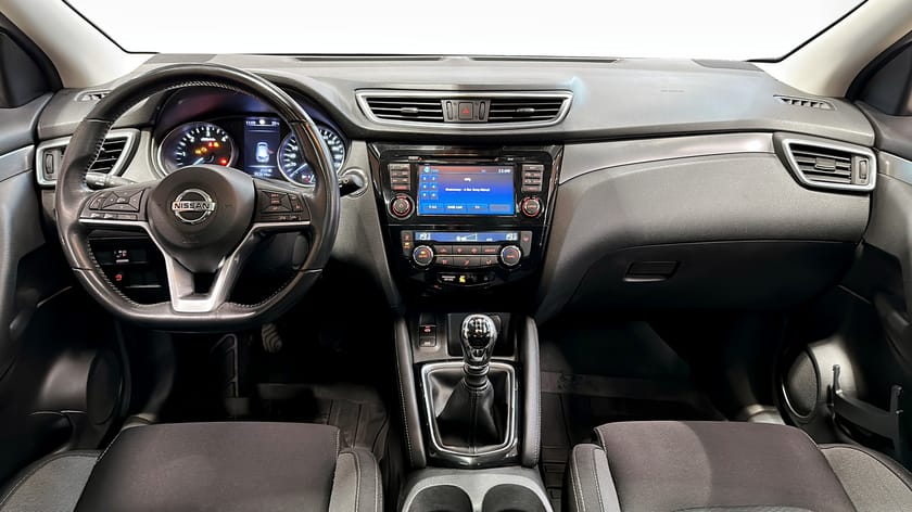 Bild 4 av Nissan Qashqai N-Connecta 6M/T ROOF PACK / Panoramatak / 360° kamera /