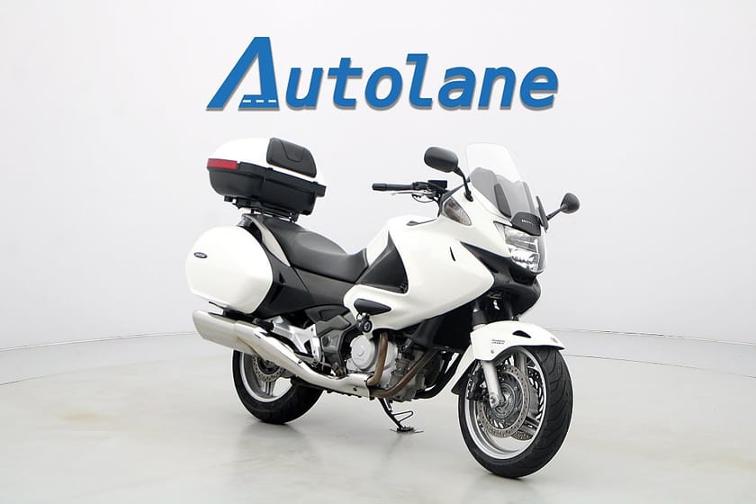 Bild 1 av Honda Powersports NT700VA Deauville Deauville*  *ABS, Nya Däck, Värmehandtag