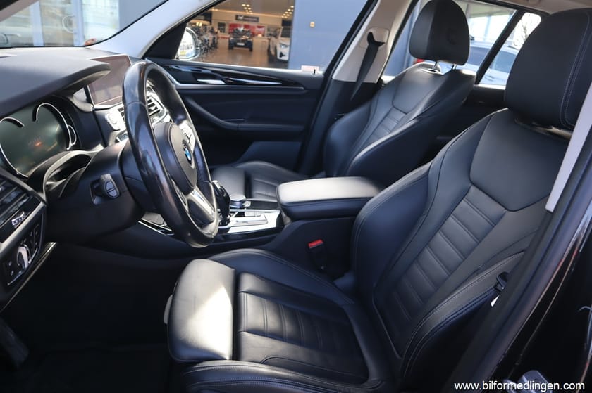 Bild 4 av BMW X3 xDrive20d 190hk X line Dieselvärmare drag Navi 1 brukare