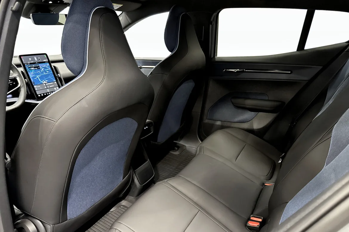 Volvo EX30 Single Motor Extended Range