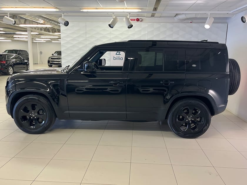 Bild 2 av Land Rover Defender P400e PHEV 110 SE / Black Pack / Drag