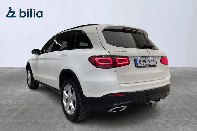 Bild 4 av Mercedes-Benz GLC 300 e 4MATIC AMG / Drag / B-Kamera / NightPKT