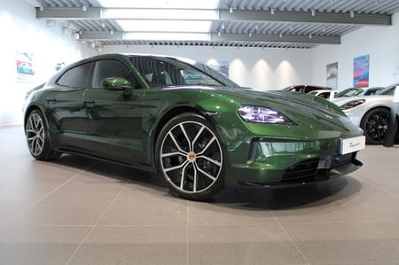 Porsche Taycan Sport Turismo Black Edition
