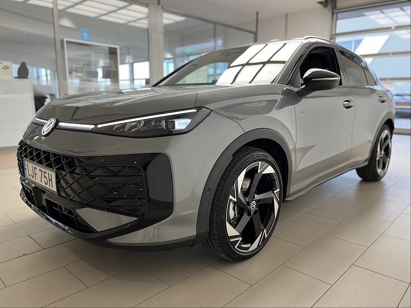 Bild 4 av Volkswagen T-Roc R-LINE 1.5 ETSI 150 HK DSG7