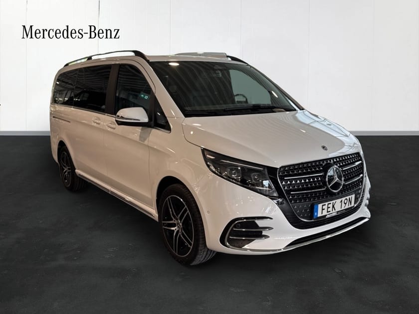Bild 2 av Mercedes-Benz V 300d 4MATIC 3.2t AMG line, Facelift