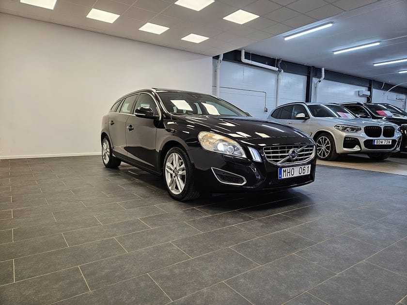 Bild 5 av Volvo V60 D5 215hk Summum Läder Värmare Taklucka Navi Drag