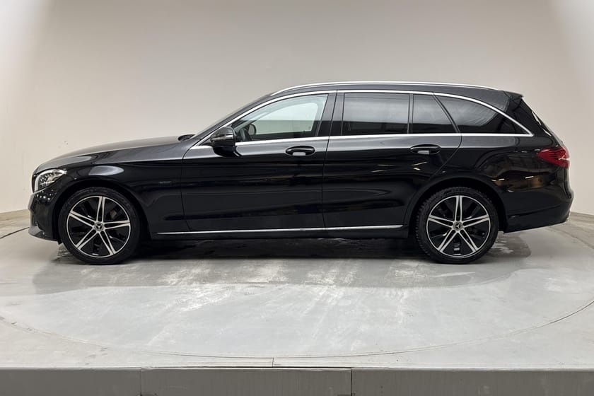 Bild 2 av Mercedes-Benz C 300 T de Kombi 306hk Avantgarde GPS B-Kamera Drag