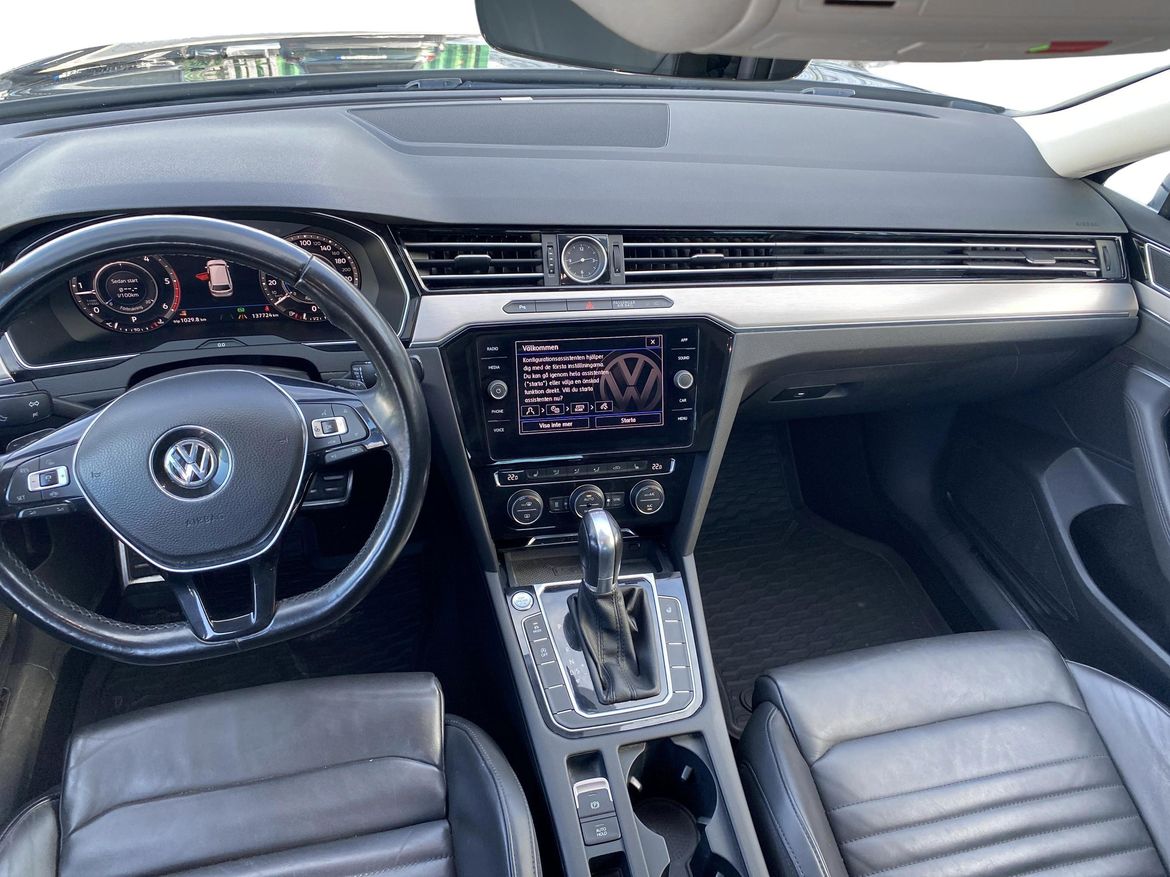 Volkswagen Passat 2019 - miniatyr 8