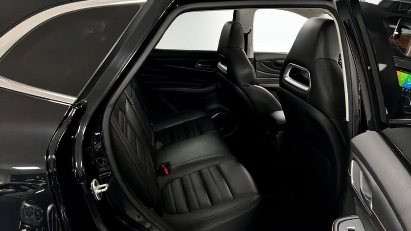 Bild 5 av MG EHS PHEV PLUG IN HYBRID |Carplay|360°|Navi|Pano LUXURY Laddhybrid 258hk Navi|360Kamera|Moms