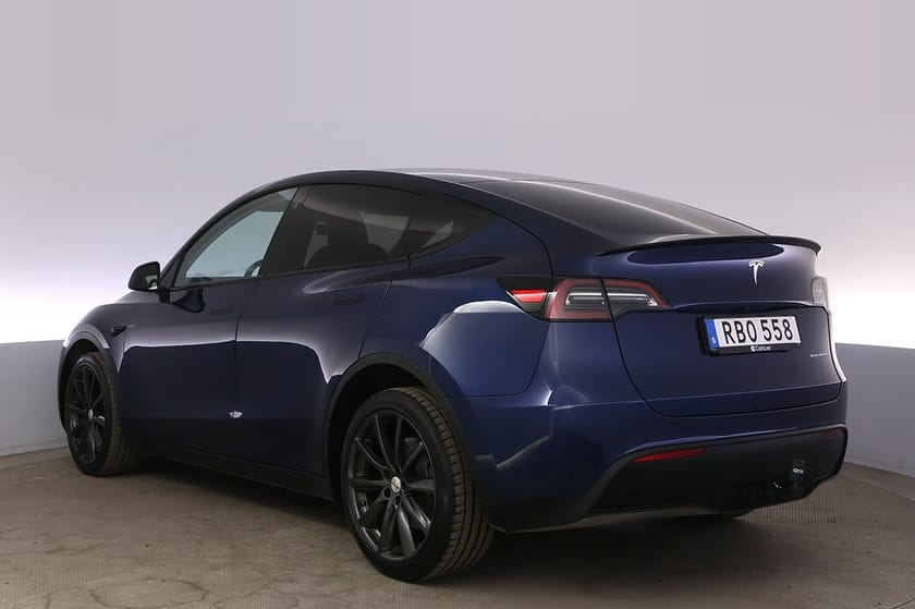 Bild 4 av Tesla Model Y Long Range AWD Autopilot Pano Drag