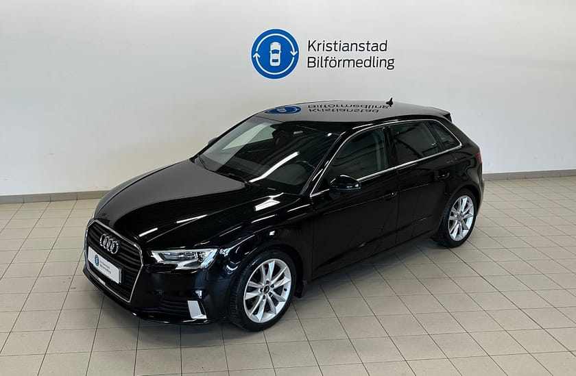 Bild 3 av Audi A3 Sportback 1.0 TFSI Prolinepaket, Cockpit, Smartphone