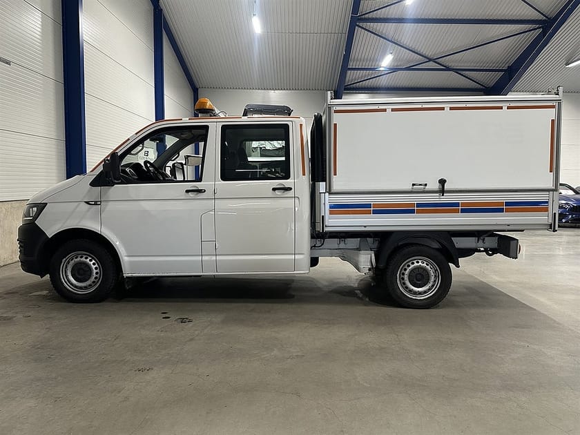 Bild 5 av Volkswagen Transporter Chassi Cab Pickup DH 2.0 TDI 140 HK DSG / Leasebar / Chicago-skåp /