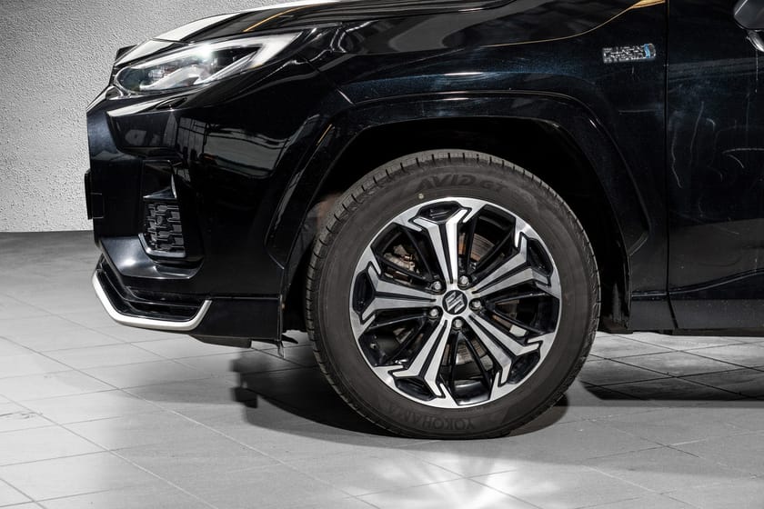 Bilde 3 av Suzuki Across Plug-in Hybrid E-Four PHEV 306hk GLX First Edition