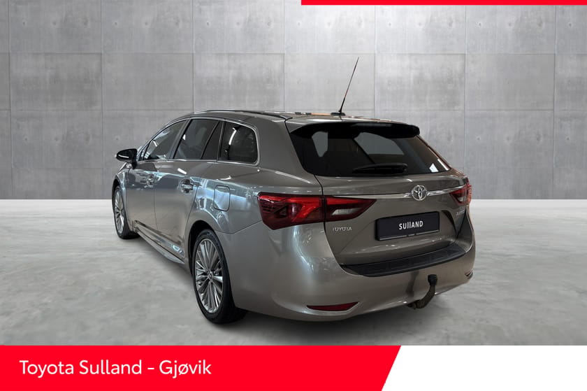 Bilde 3 av Toyota Avensis Stasjonsvogn 1.8 Bensin Automat | Velholdt | Komplett historikk