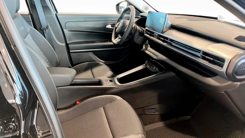 Bild 3 av Jeep Avenger e-Hybrid *PRIVATLEASA Fr. 3695Kr* ALTITUDE MHEV T3 DCT6 FWD