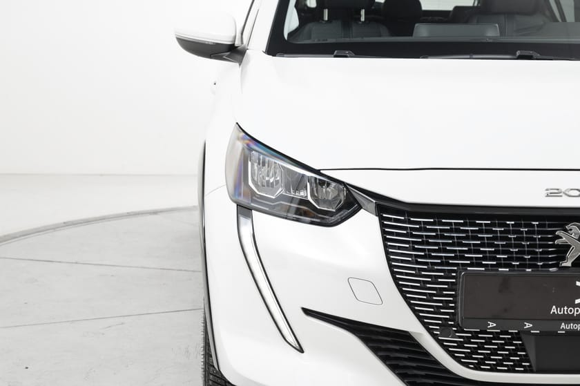 Bilde 4 av Peugeot e-208 Allure 136hk Cruise/Kamera/LED/Carplay