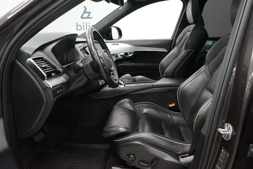 Bild 5 av Volvo XC90 7 Säten Recharge T8 Ultimate Dark Edition.