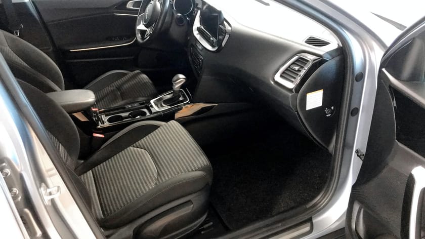 Bild 3 av Kia XCeed Plug-in Hybrid ACTION DCT 141hk Backkamera