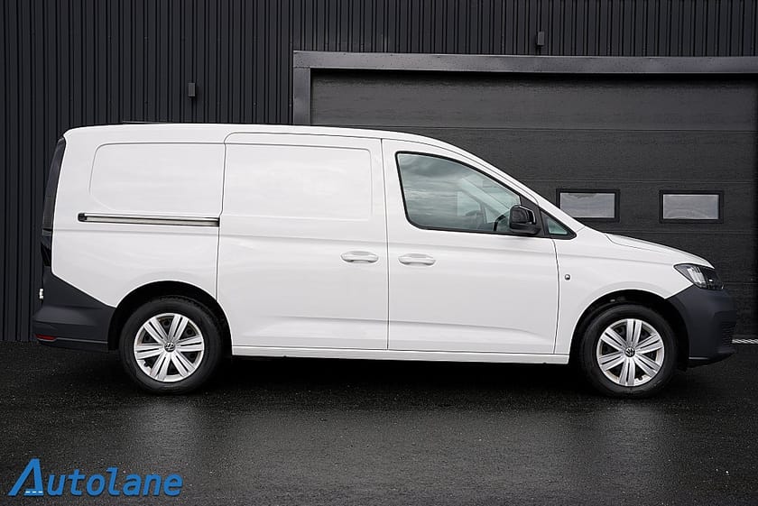Bild 3 av Volkswagen Caddy Cargo Maxi 2.0 TDI Dragkrok,Värmare,Kamera,Inredning,122hk