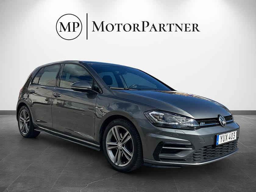 Bild 1 av Volkswagen Golf TSI R-Line Cockpit CarPlay Värmare 150hk