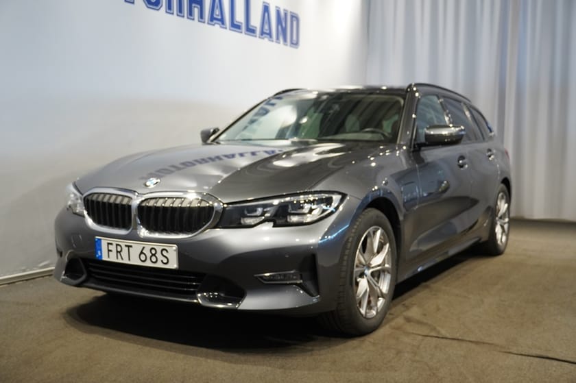 Bild 2 av BMW 330e Touring Sportline, 292HK DRAG RATTVÄRME