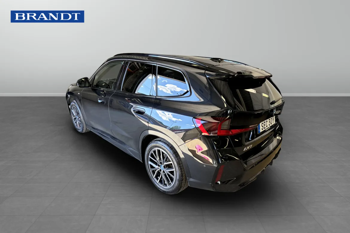 BMW iX1 xDrive30