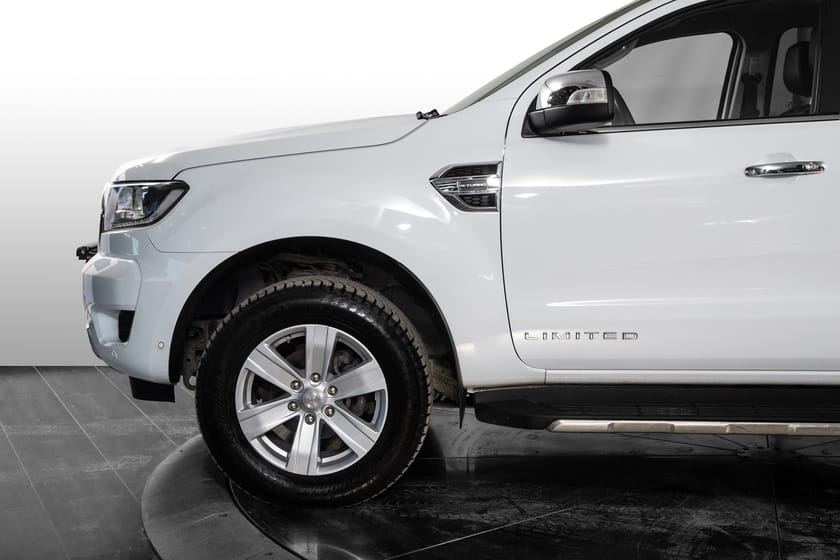 Bilde 4 av Ford Ranger Dobbel Cab 2,0 TDCi Limited 4x4 Aut | Krok | Varmer |