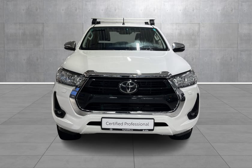 Bilde 3 av Toyota Hilux Dobbelcab 2.4 D-Cab SR Aut Pick Up, Rentekamp 6.25% med 35%EK