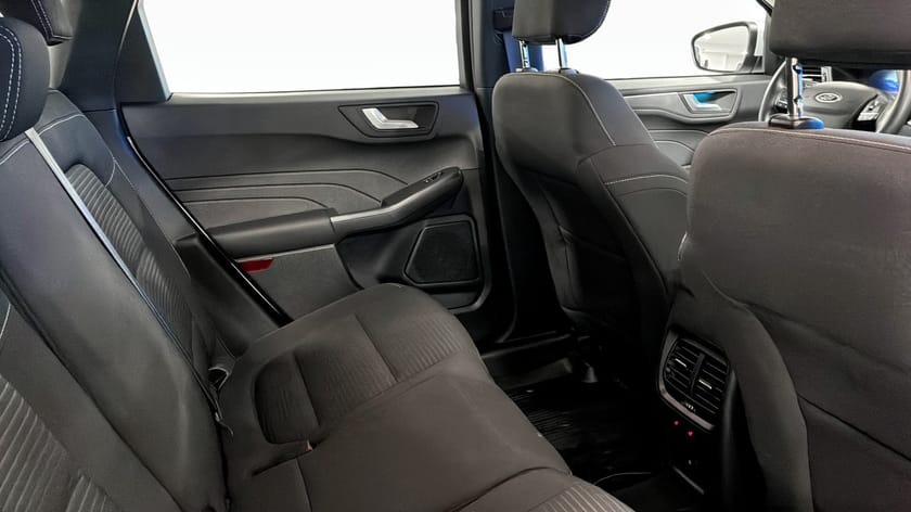 Bild 5 av Ford Kuga Plug-In Hybrid Titanium PHEV 225hk Automat