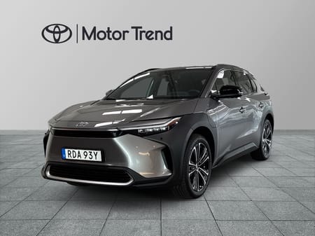 Toyota bZ4X 150KW EXECUTIVE | VENTILERADE STOLAR | JBL | 360*KAMERA |