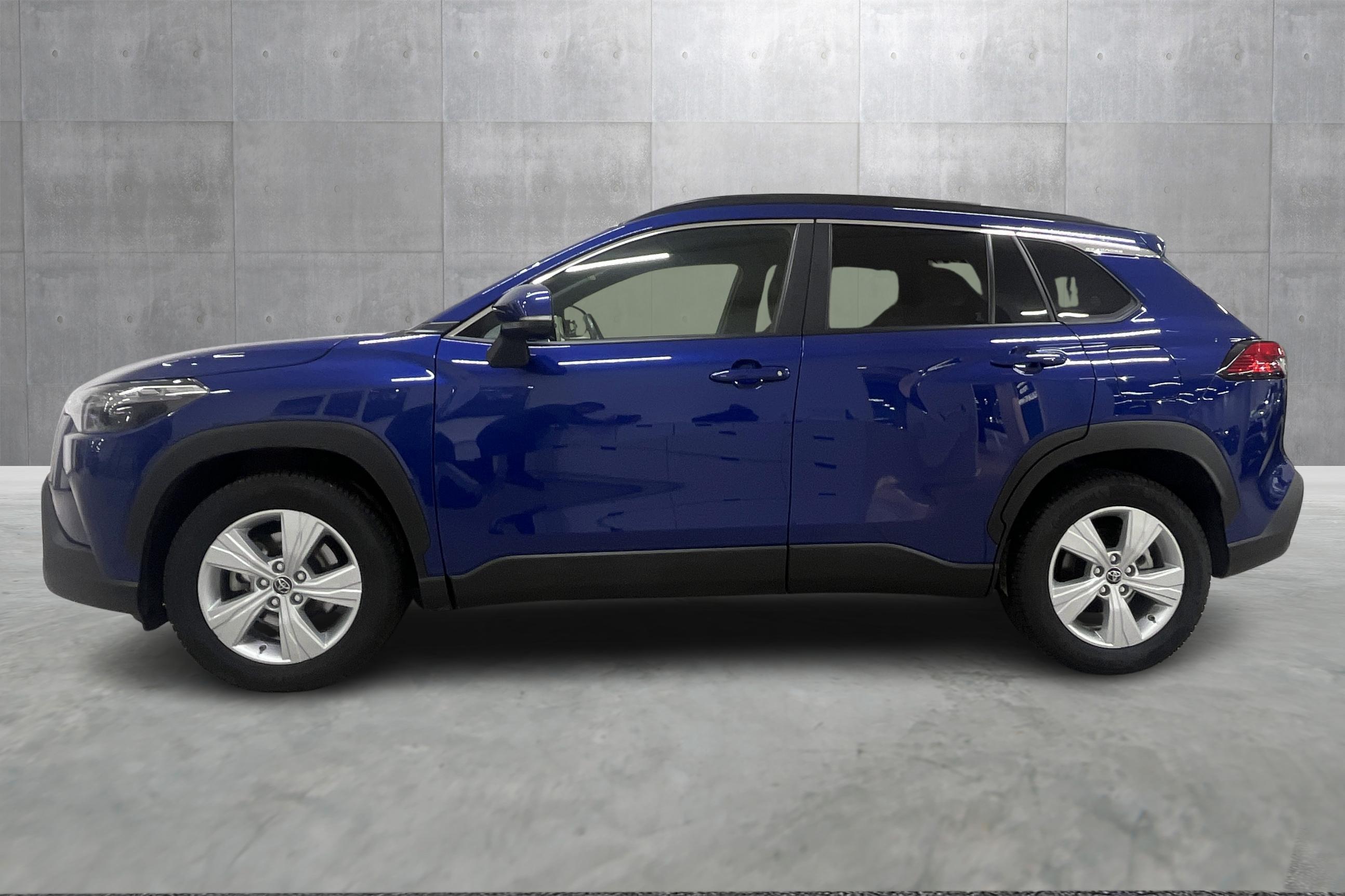 Thumnail bilde 1 av Toyota Corolla Cross Hybrid AWD-i