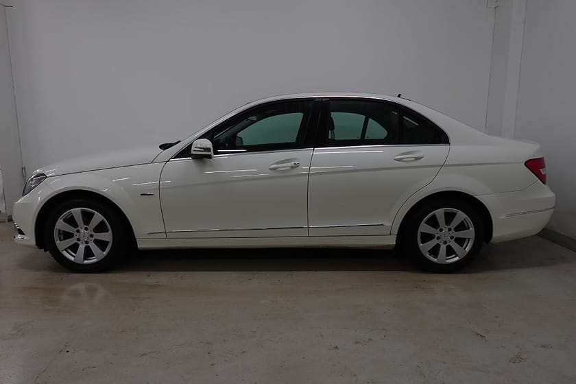 Bild 3 av Mercedes-Benz C 220 CDI BE BlueEFFICIENCY Avantgarde Farthål BT
