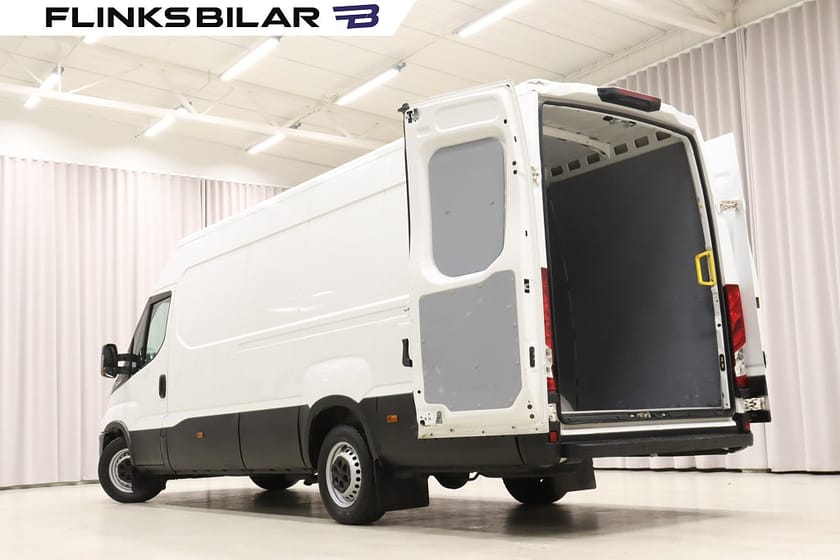 Bild 4 av Iveco Daily 35-140 Van 136HK Automat|Extralång|3.5Ton-Dragvikt|Lågmil