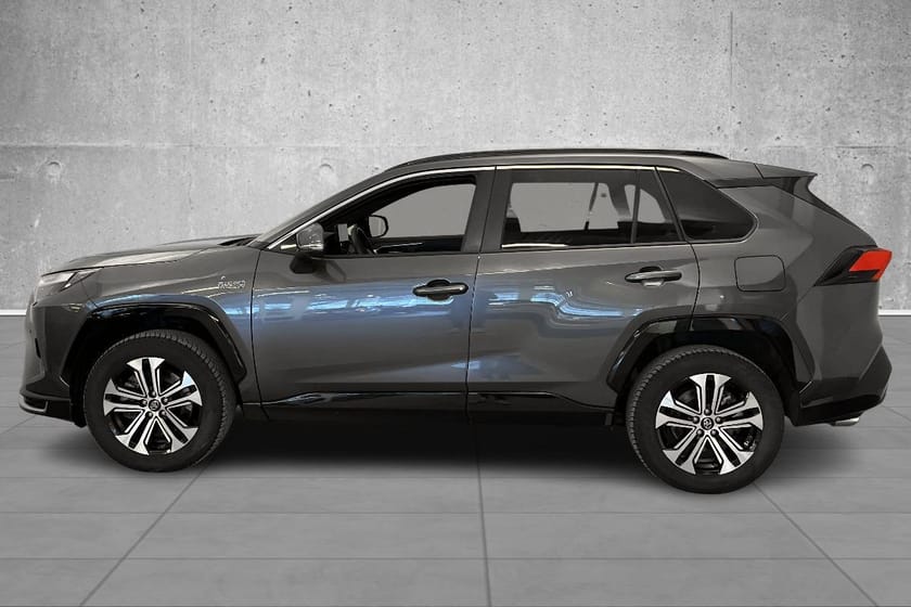 Bilde 2 av Toyota RAV4 Plug-in Hybrid Active Tech/4x4/kompl.service/Plug-In 75 km WLTP/