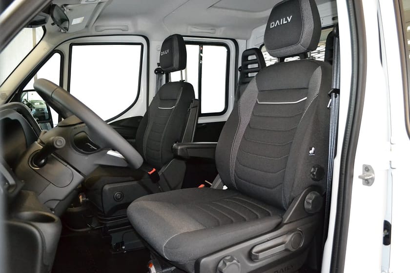 Bild 5 av Iveco Daily 35-160 Chassis Cab Dubbelhytt Flak 2.3 JTD Hi-Matic 156hk