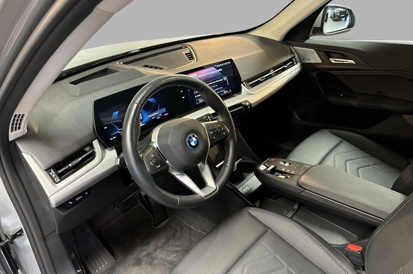 Bilde 5 av BMW iX1 xDrive30 Charged Plus H/K, Krok, ACC, HUD