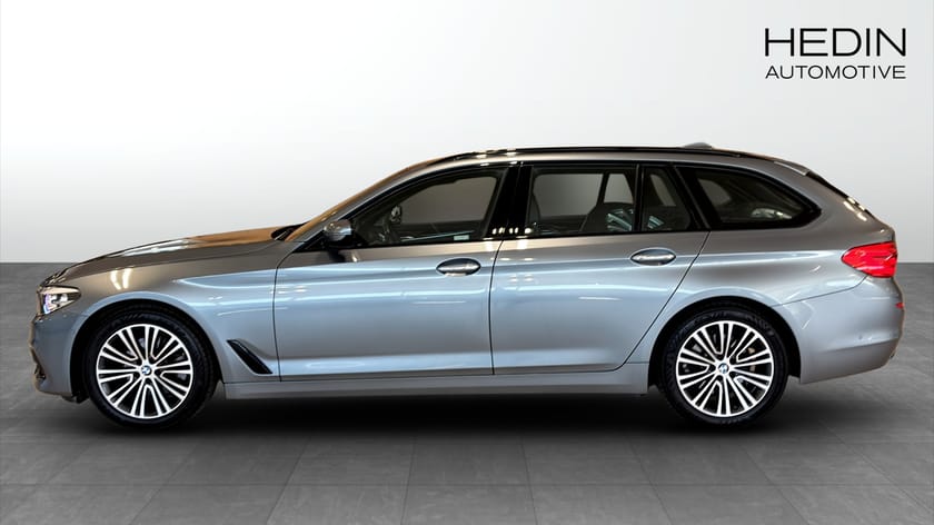Bild 2 av BMW 520d Touring Sport line | Connected nav | H/K