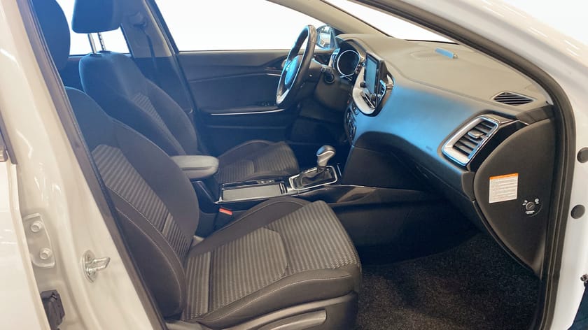 Bild 3 av Kia Ceed Sportswagon Plug-in Hybrid DCT 141hk Advance - Backkamera