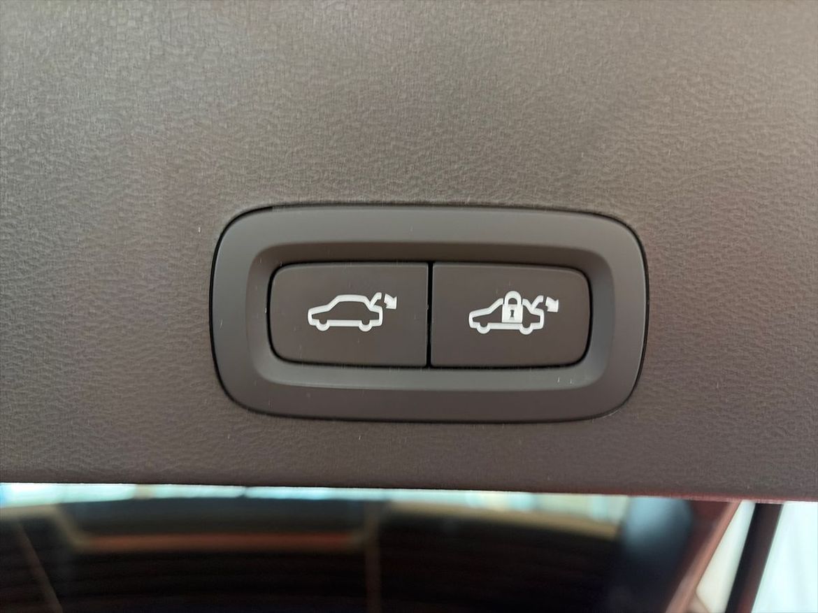 Volvo XC40 2023 - miniatyr 13