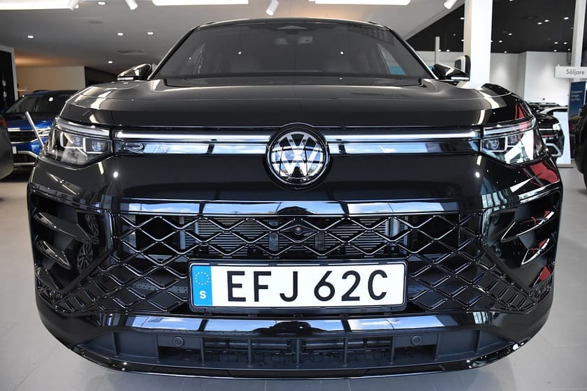 Bild 3 av Volkswagen Tayron 7-seater R-Line Edition *FULLUTRUSTAD*