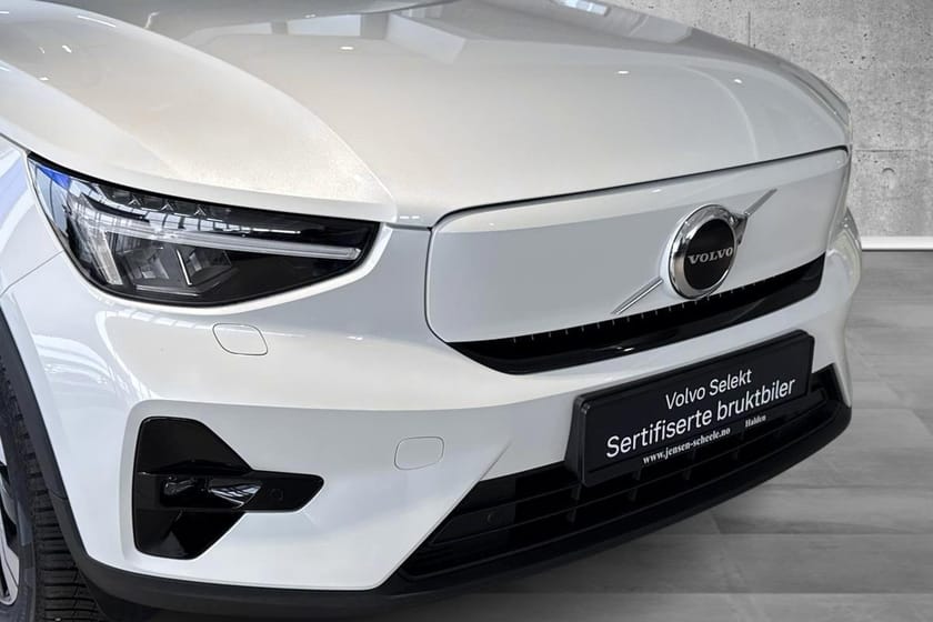 Bilde 3 av Volvo XC40 Recharge Twin motor Plus - Ryggekamera, Varmepumpe