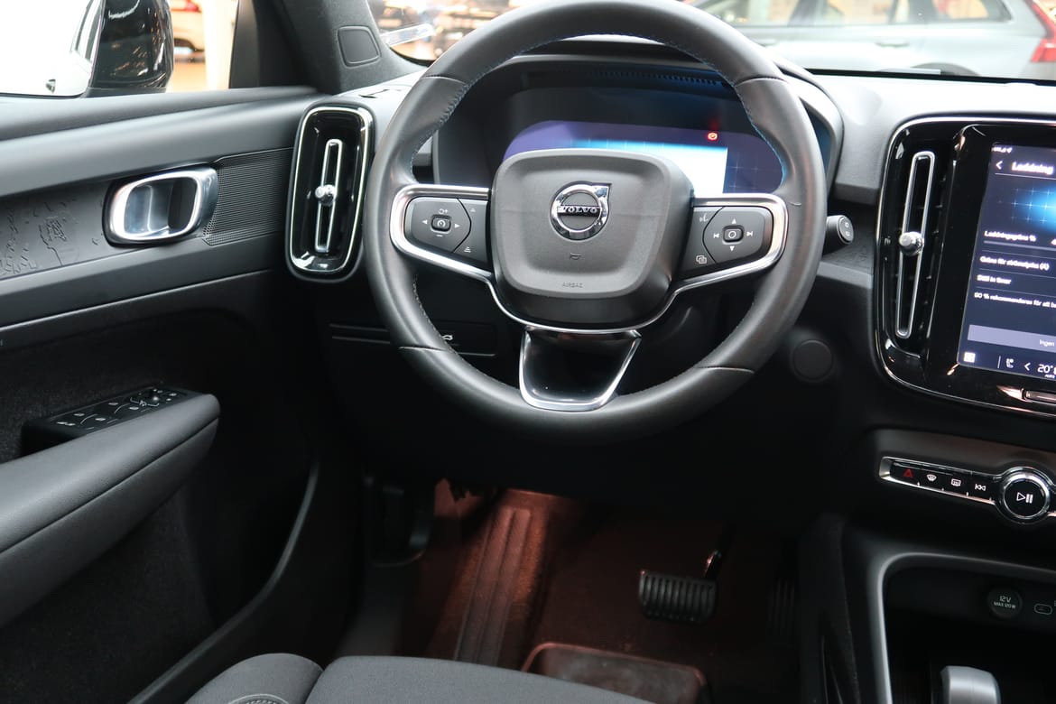 Volvo XC40 2023 - miniatyr 7