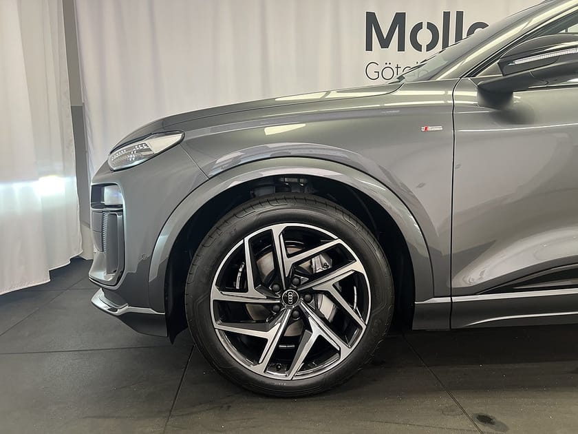 Bild 5 av Audi Q6 e-tron quattro SUV S-line Selection